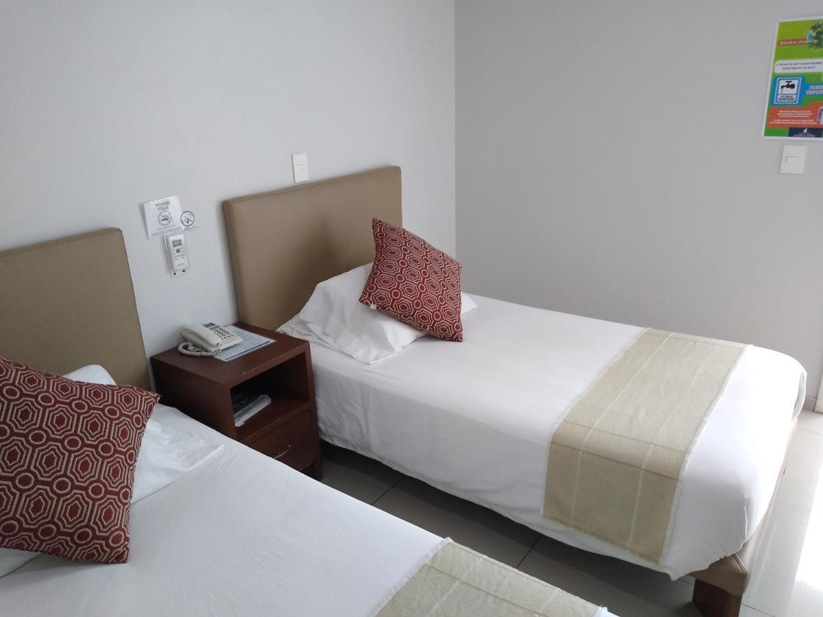 Suites Chapultepec Guadalajara Exterior photo